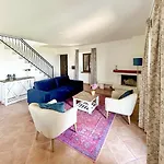 Tatil Evi Casa Baudana Serravalle delle Langhe